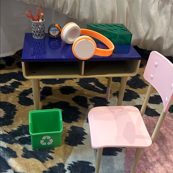 Target Desk Set for Dolls (fits American Girl dolls) - Picture 1 of 2